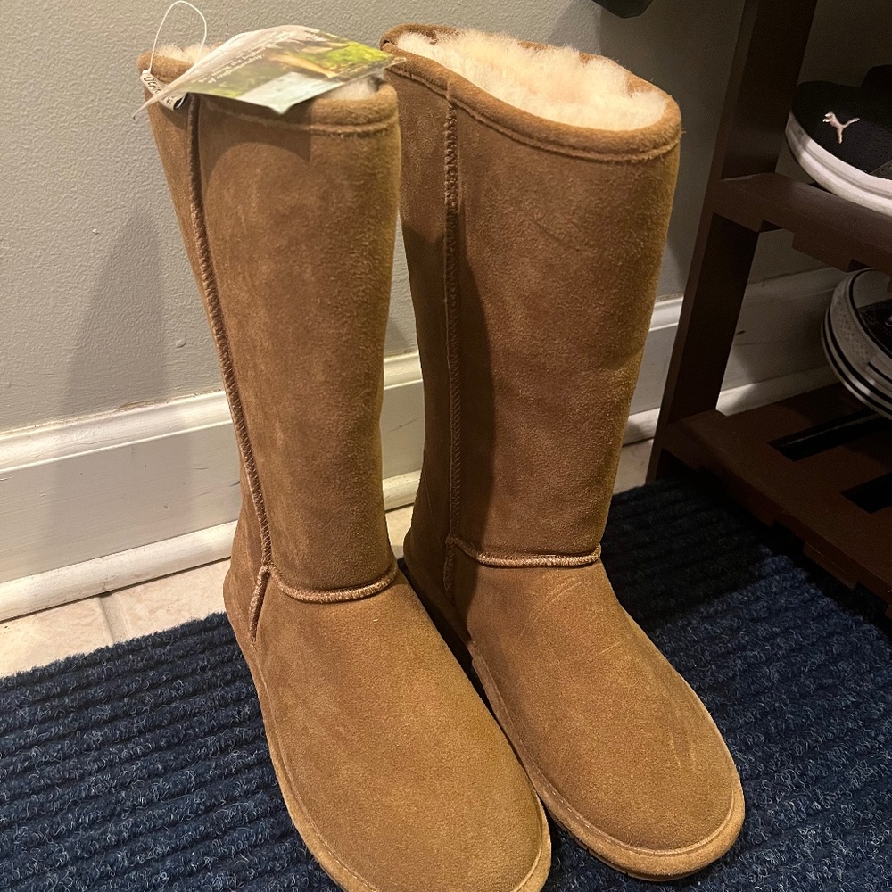 New Bearpaw Sherpa Wool boots Size 7